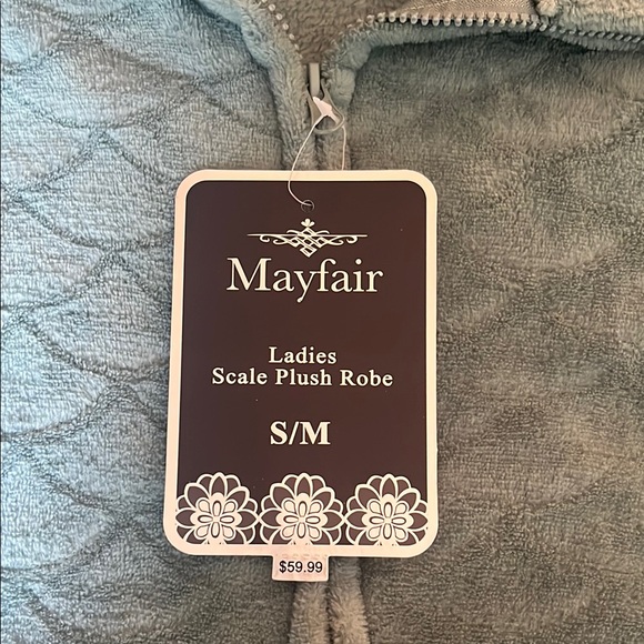 Mayfair Plush Robe - Picture 2 of 4